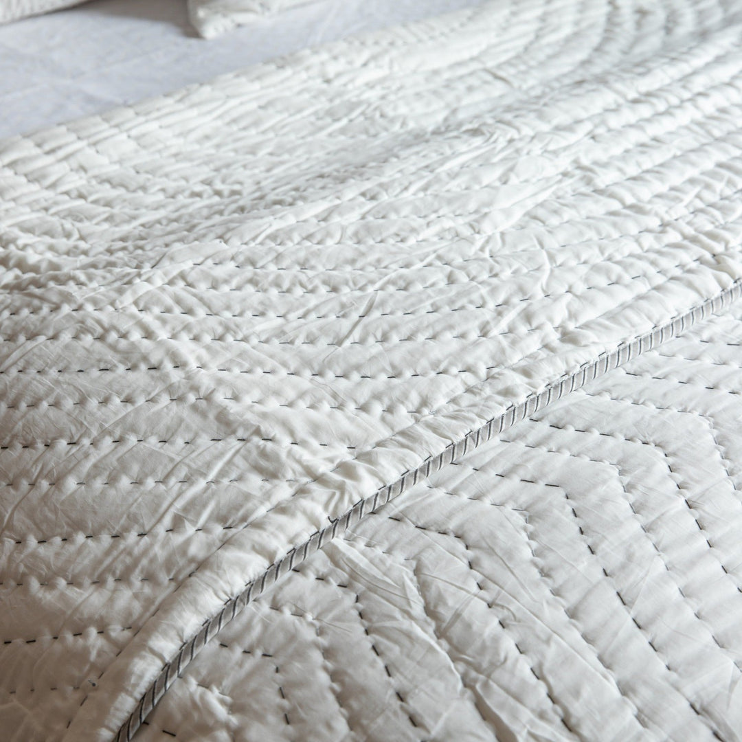Black and Grey Handmade Concentric Circle Kantha Quilt-Quilt sets-House of Ekam