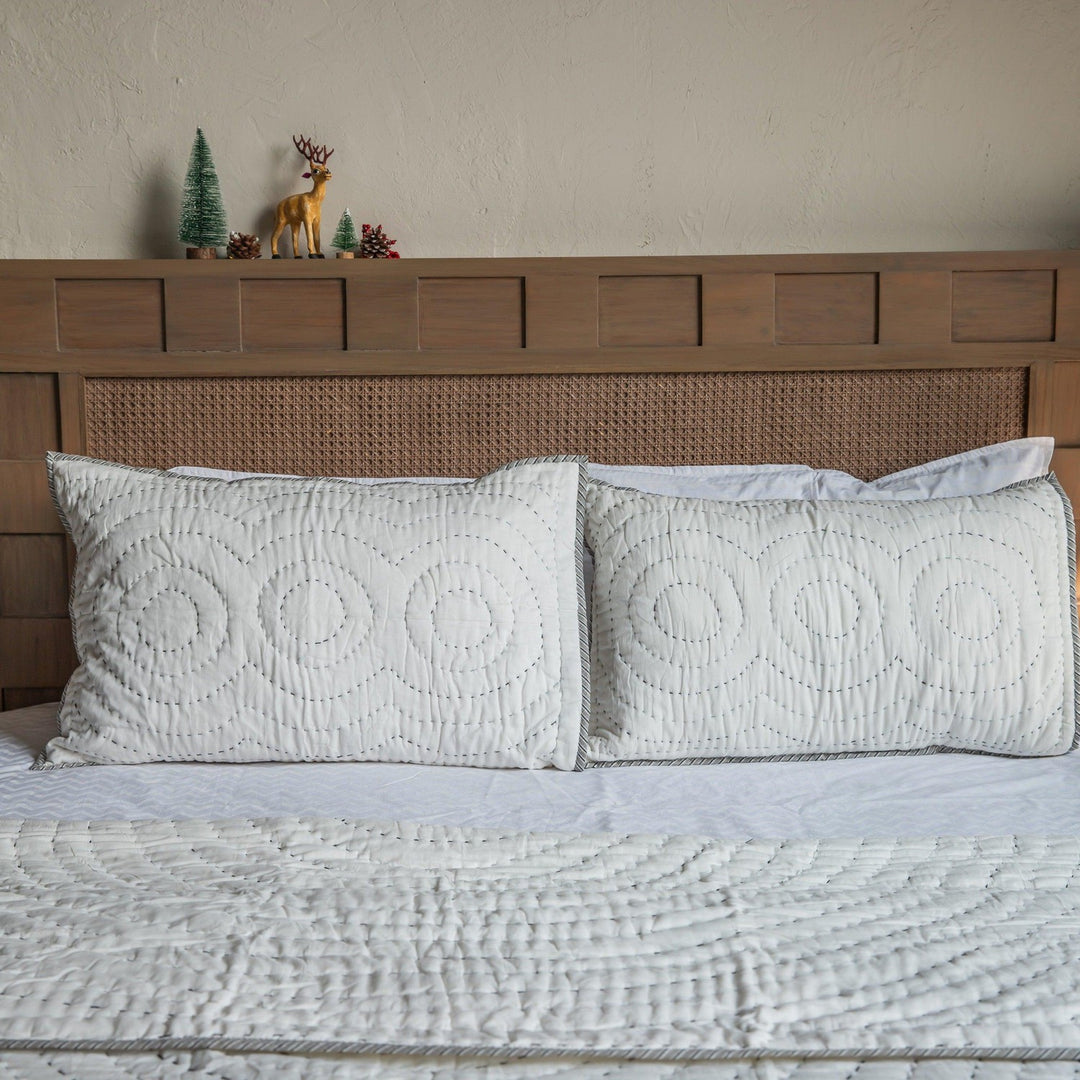 Black and Grey Handmade Concentric Circle Kantha Quilt-Quilt sets-House of Ekam