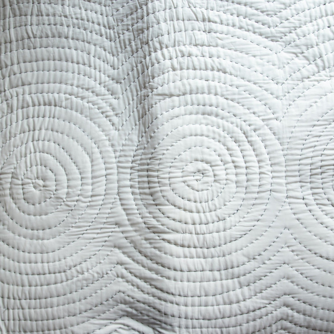 Black and Grey Handmade Concentric Circle Kantha Quilt-Quilt sets-House of Ekam