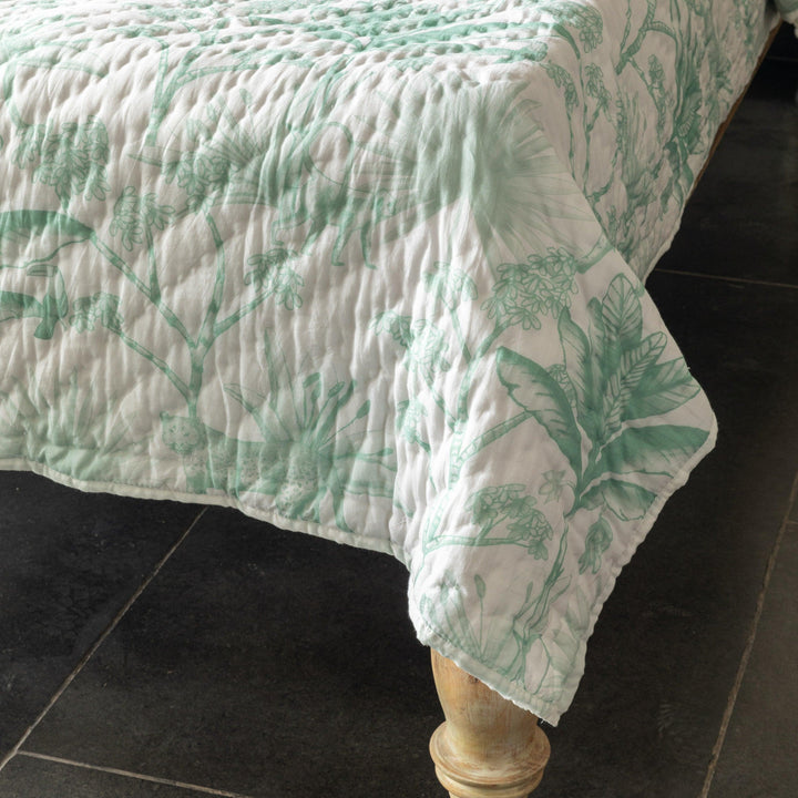 Green and White Tropicasa Quilt with Pillow Cover-Quilt sets-House of Ekam