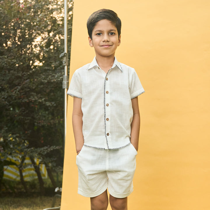 Solid White Cotton Slub Boys Shorts-Kidswear-House of Ekam
