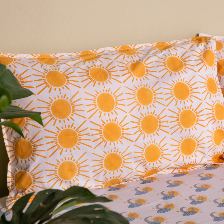 Sun &amp; Moon Double Bedsheet With Pillow Cover-Bedsheets-House of Ekam