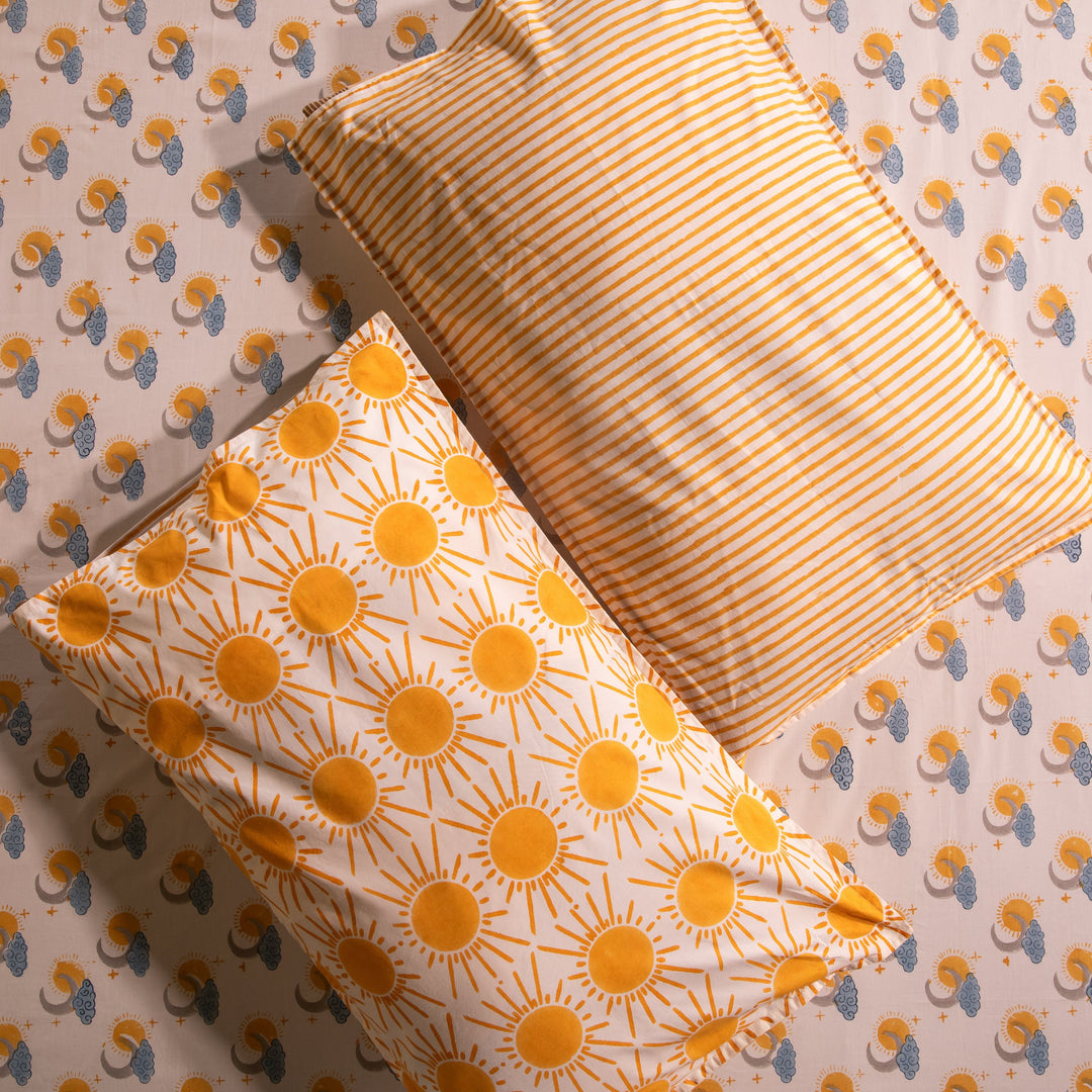 Sun &amp; Moon Double Bedsheet With Pillow Cover-Bedsheets-House of Ekam