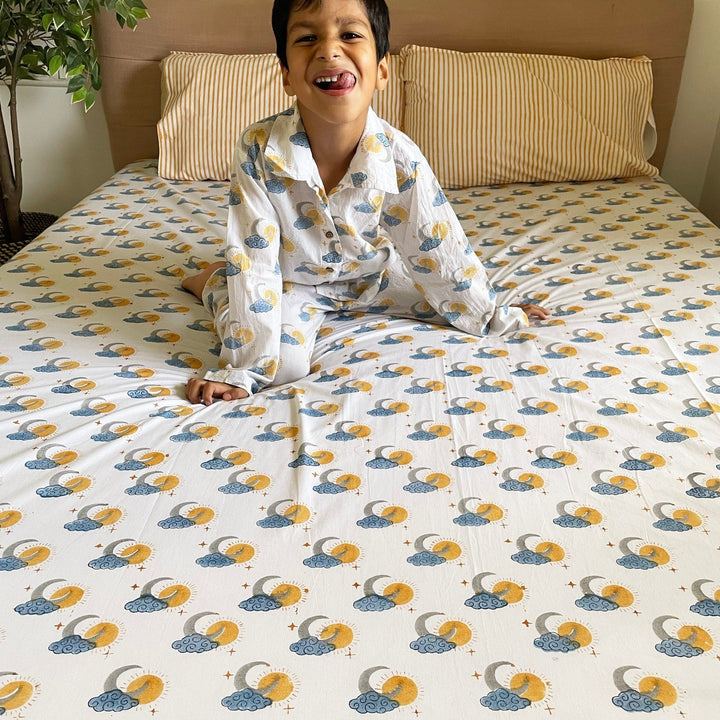 Sun &amp; Moon Double Bedsheet With Pillow Cover-Bedsheets-House of Ekam