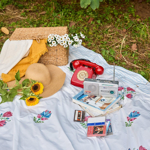 Tarini Two Buti Blockprint Double Bedsheet With Pillow Cover-Bedsheets-House of Ekam