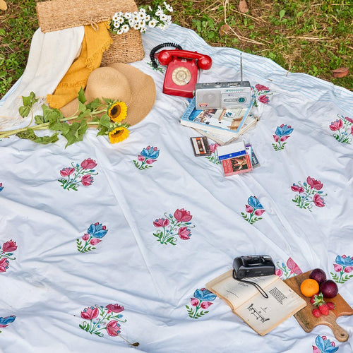 Tarini Two Buti Blockprint Double Bedsheet With Pillow Cover-Bedsheets-House of Ekam