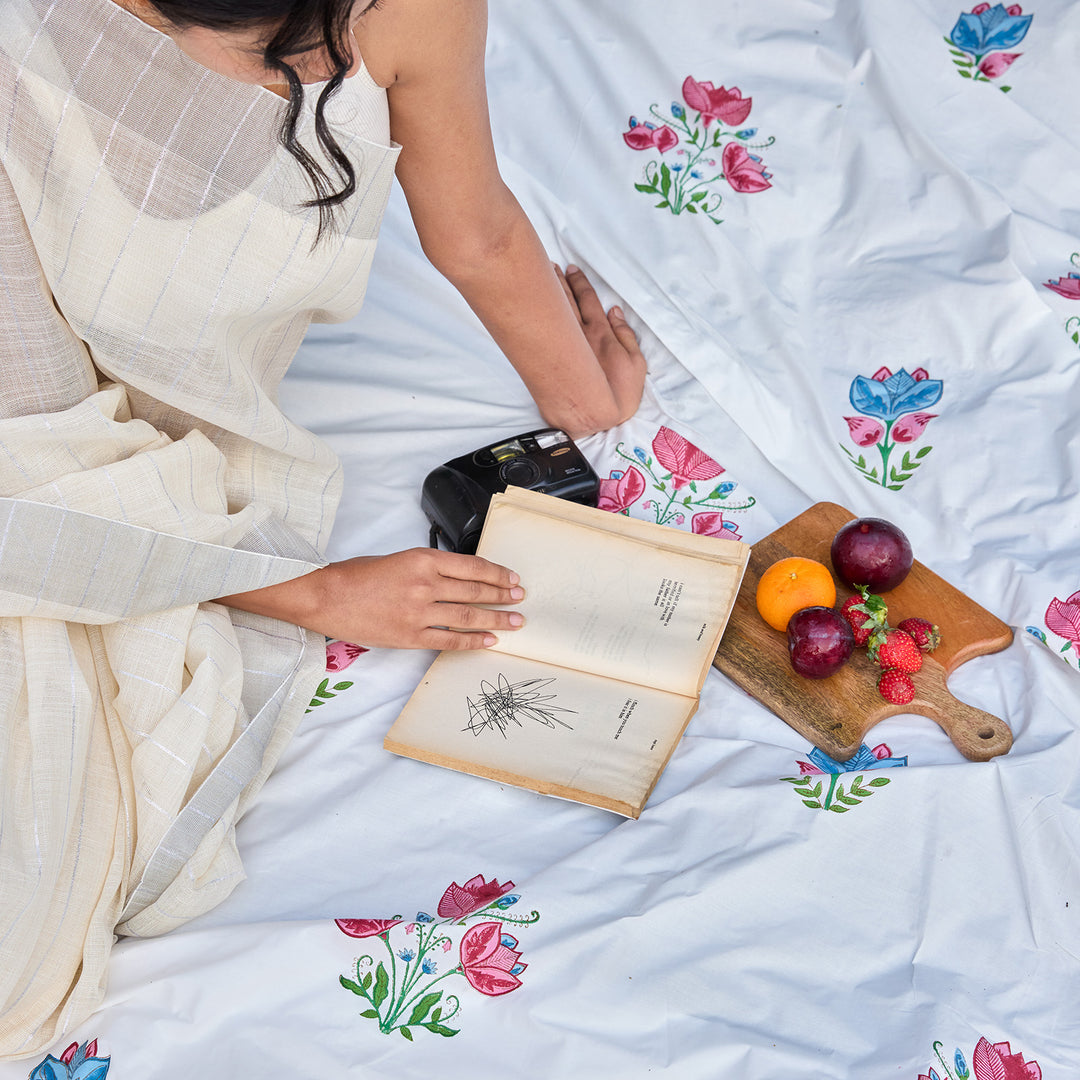 Tarini Two Buti Blockprint Double Bedsheet With Pillow Cover-Bedsheets-House of Ekam