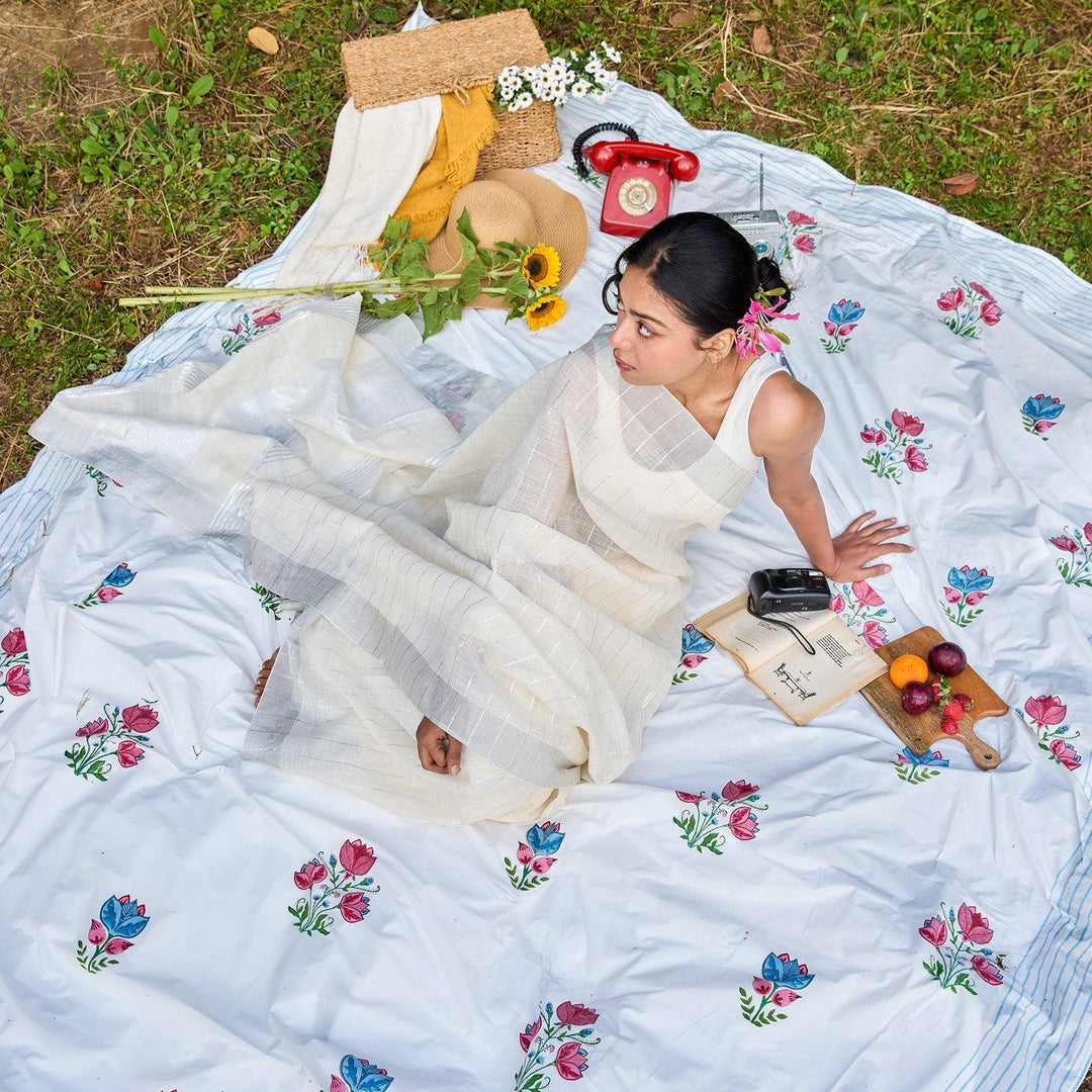 Tarini Two Buti Blockprint Double Bedsheet With Pillow Cover-Bedsheets-House of Ekam